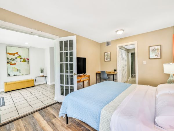 Tampa Home 1010193