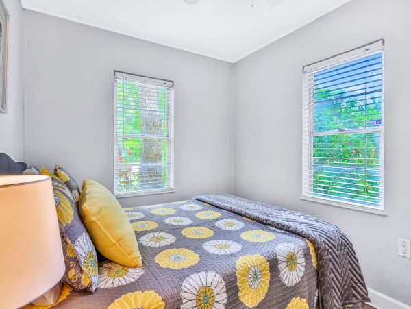Tampa Home 1010193