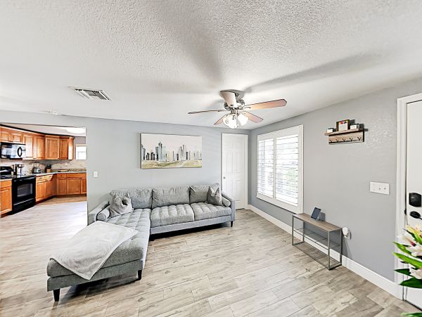 Tampa Home 1010196