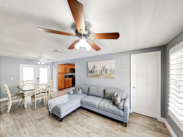Tampa Home 1010196