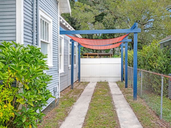 Tampa Home 1010197