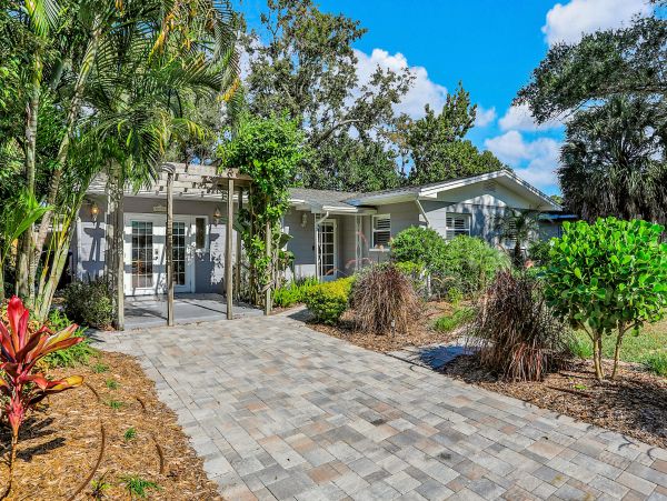 Tampa Home 1010198