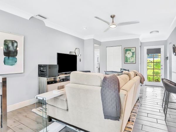 Tampa Home 1010198