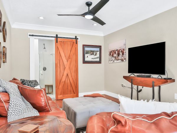 Tampa Home 1010198