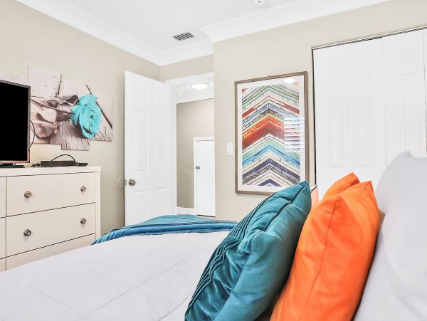 Tampa Home 1010198