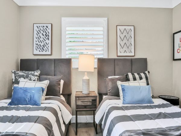 Tampa Home 1010198