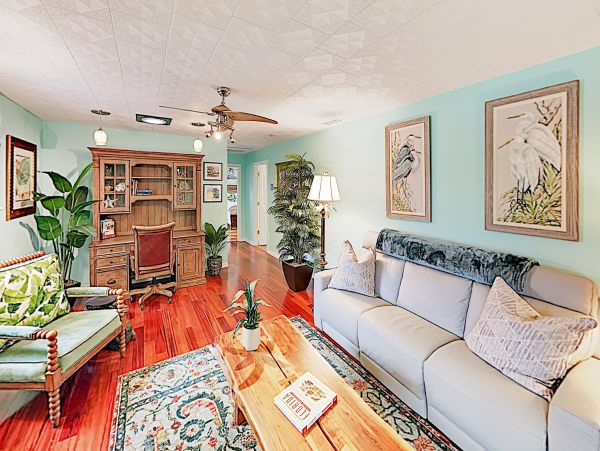 Tampa Home 1010202