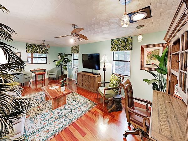 Tampa Home 1010202