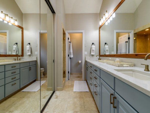 Luxury Three Bedroom Mountain Escape Vacation Home in Vail