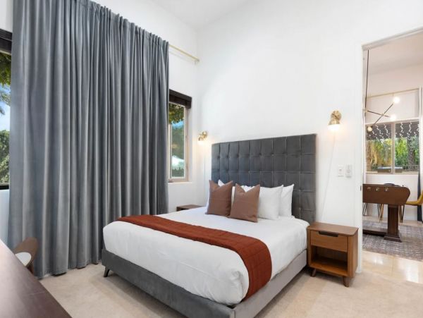 Luxury Eight Bedroom Indio Vacation Rental Estate