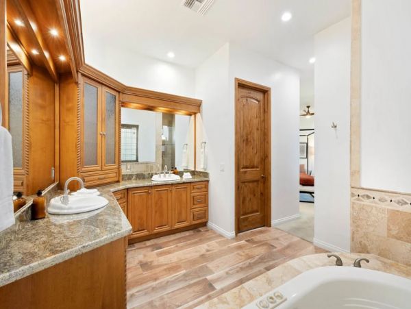 Luxury Eight Bedroom Indio Vacation Rental Estate