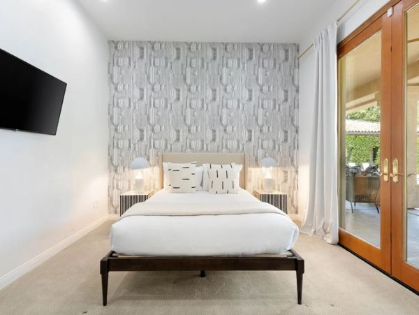 Luxury Eight Bedroom Indio Vacation Rental Estate