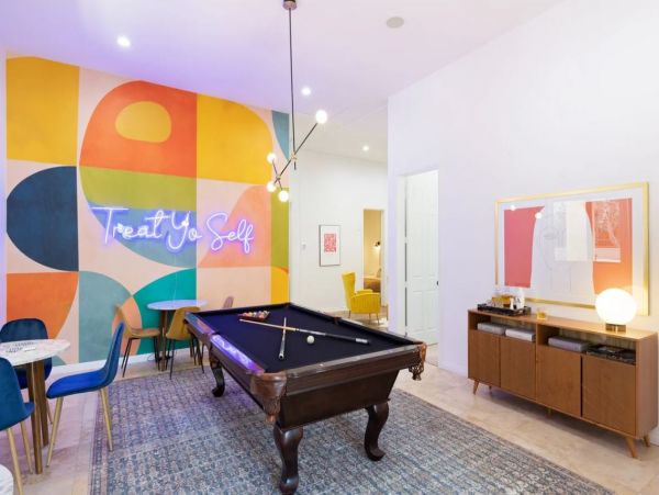 Luxury Eight Bedroom Indio Vacation Rental Estate