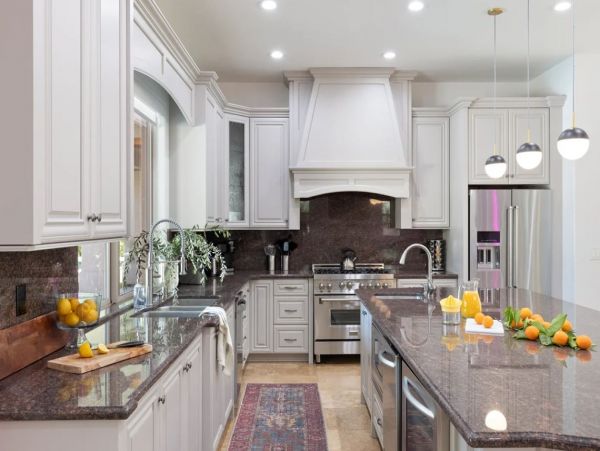 Luxury Eight Bedroom Indio Vacation Rental Estate