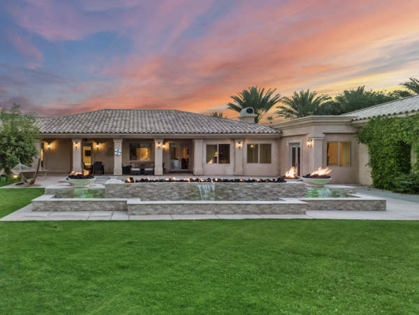 Luxury Eight Bedroom Indio Vacation Rental Estate