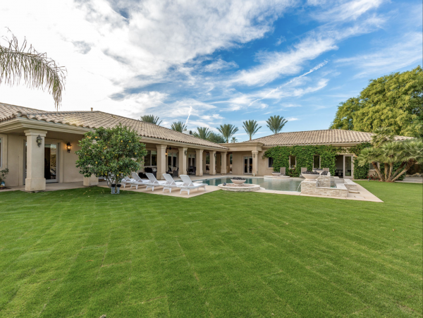 Luxury Eight Bedroom Indio Vacation Rental Estate