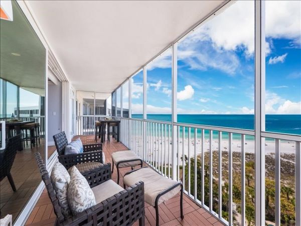 Siesta Key New beachfront Addition to the Rental Market.