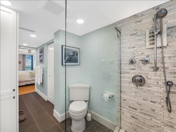 Siesta Key New beachfront Addition to the Rental Market.