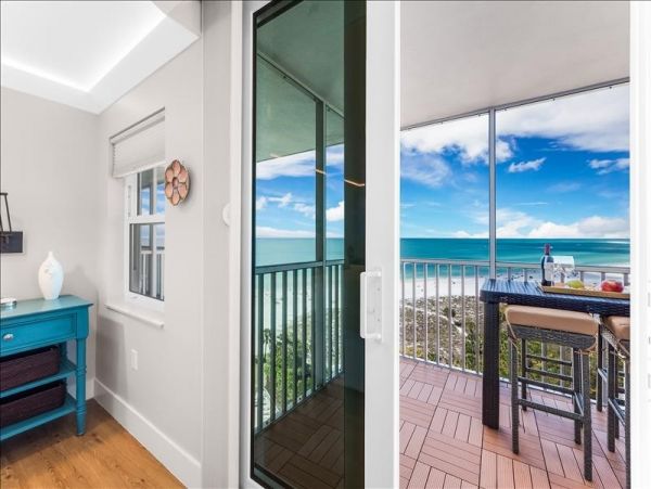 Siesta Key New beachfront Addition to the Rental Market.