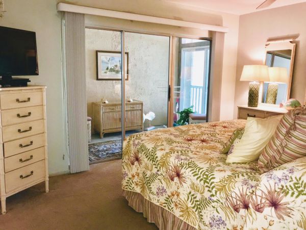 Sanibel 2 Bedroom Condo Sleeps 6 Guests