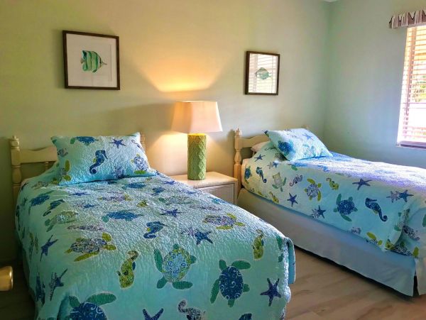 Sanibel 2 Bedroom Condo Sleeps 6 Guests
