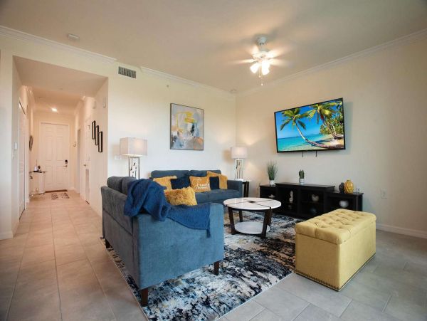 Golf Course & Lake View Vacation Rental in Bradenton