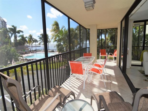 Fort Myers Condo 1010249