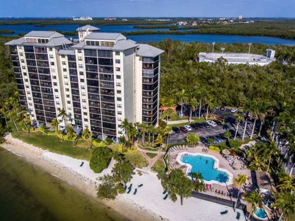 Fort Myers Vacation Rental Waterfront Condo with Bay Views