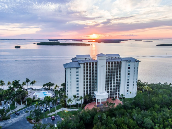 Fort Myers Vacation Rental Waterfront Condo with Bay Views