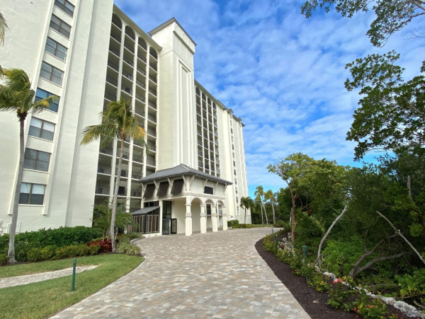 Fort Myers Vacation Rental Waterfront Condo with Bay Views