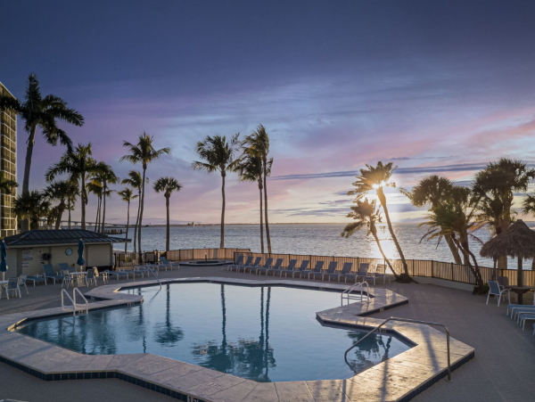 Fort Myers Vacation Rental Waterfront Condo with Bay Views