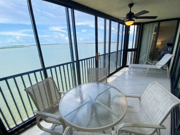 Fort Myers Vacation Rental Waterfront Condo with Bay Views
