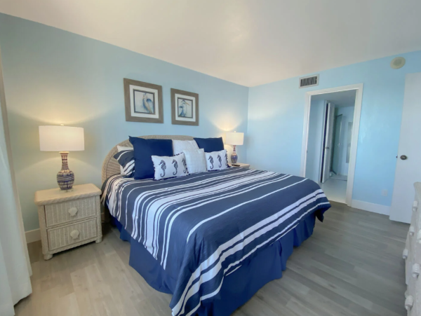 Fort Myers Vacation Rental Waterfront Condo with Bay Views