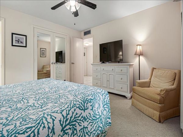 Luxury Three Bedroom Sanibel Condo with Full Views of The Gulf.