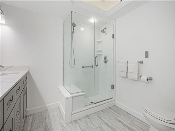 Luxury Three Bedroom Sanibel Condo with Full Views of The Gulf.