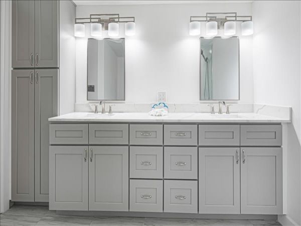 Luxury Three Bedroom Sanibel Condo with Full Views of The Gulf.