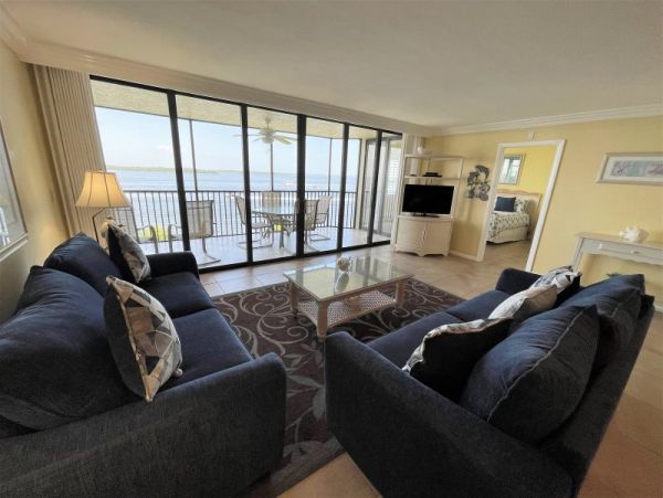Fort Myers Condo 1010256