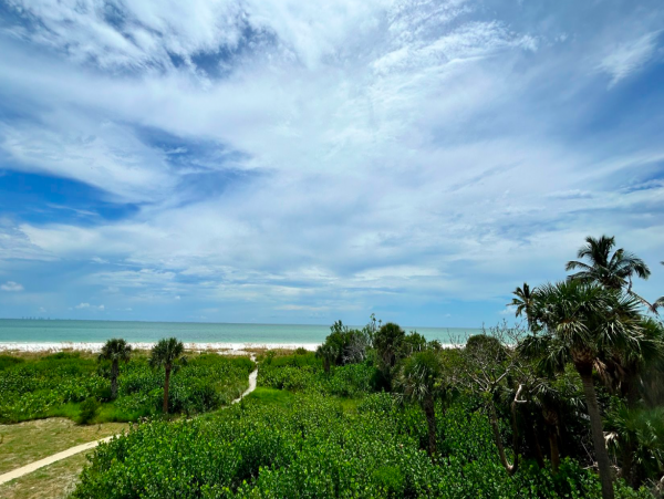 3 bedroom- 3 bathroom Condo in Sanibel with Partial ocean view
