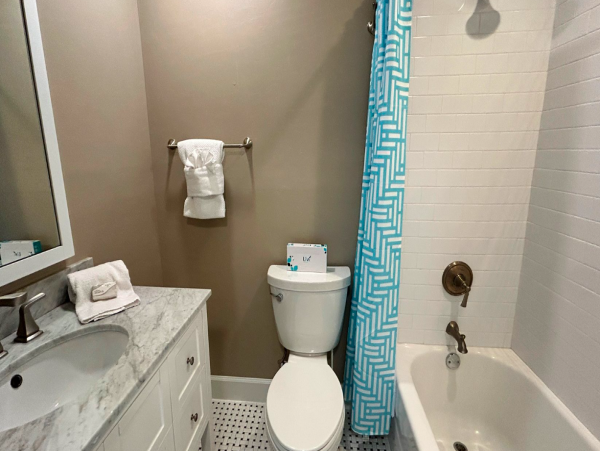 3 bedroom- 3 bathroom Condo in Sanibel with Partial ocean view