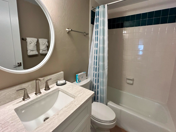 3 bedroom- 3 bathroom Condo in Sanibel with Partial ocean view