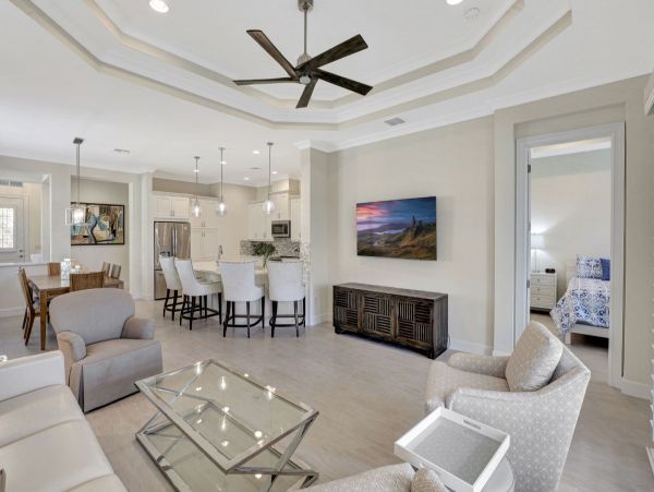 Naples Home 1010261