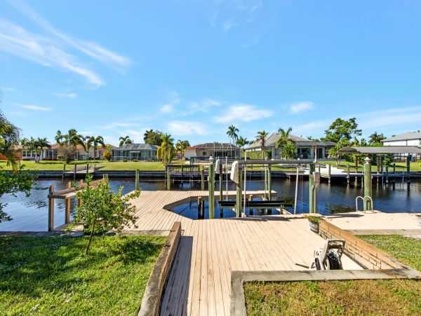 Cape Coral Home 1010264