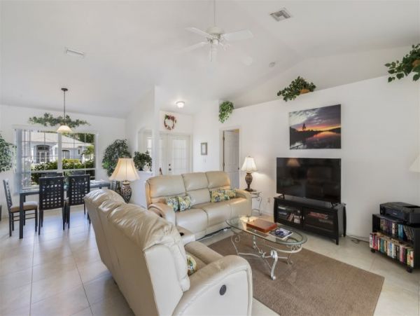 Cape Coral Home 1010265