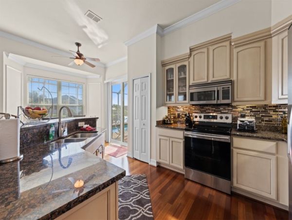 Cape Coral Home 1010267