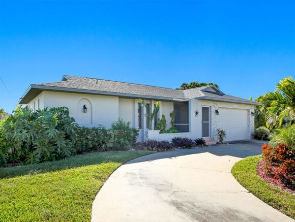 Cape Coral Vacation Home Three Bedroom Water Views