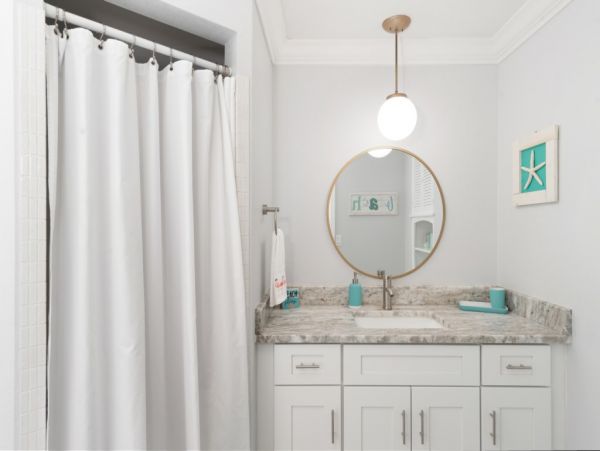 Bayfront Paradise Steps from the Beach in Manasota Key