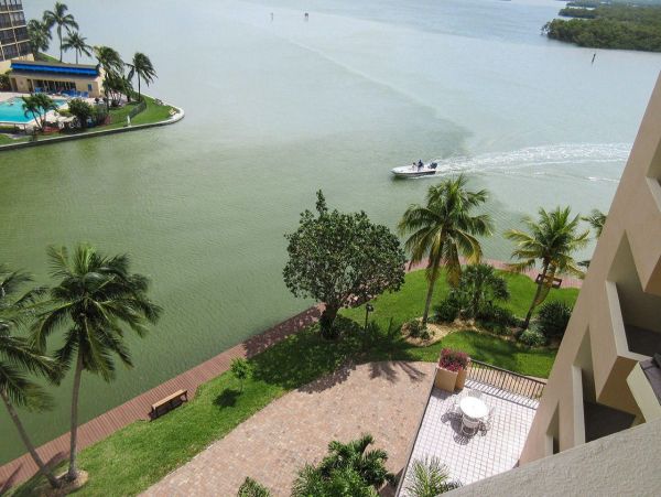 Fort Myers Vacation Rental: 2BR Condo with Pool & Lanai