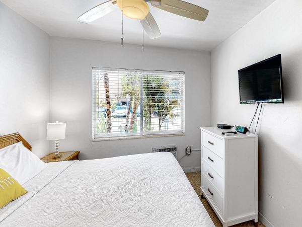Treasure Island Home 1010276