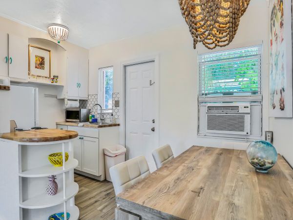 Treasure Island Home 1010277