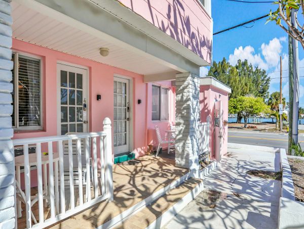 Treasure Island Home 1010281